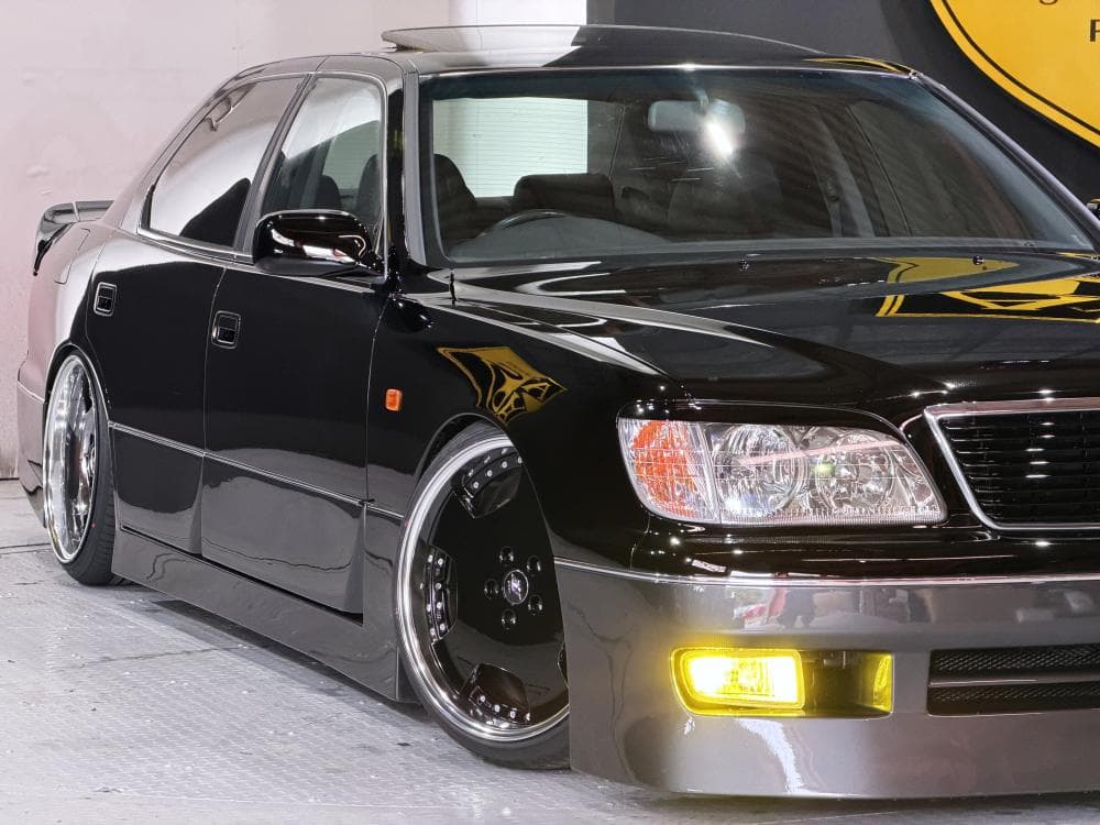 20-series Celsior — Vehicle photo 2