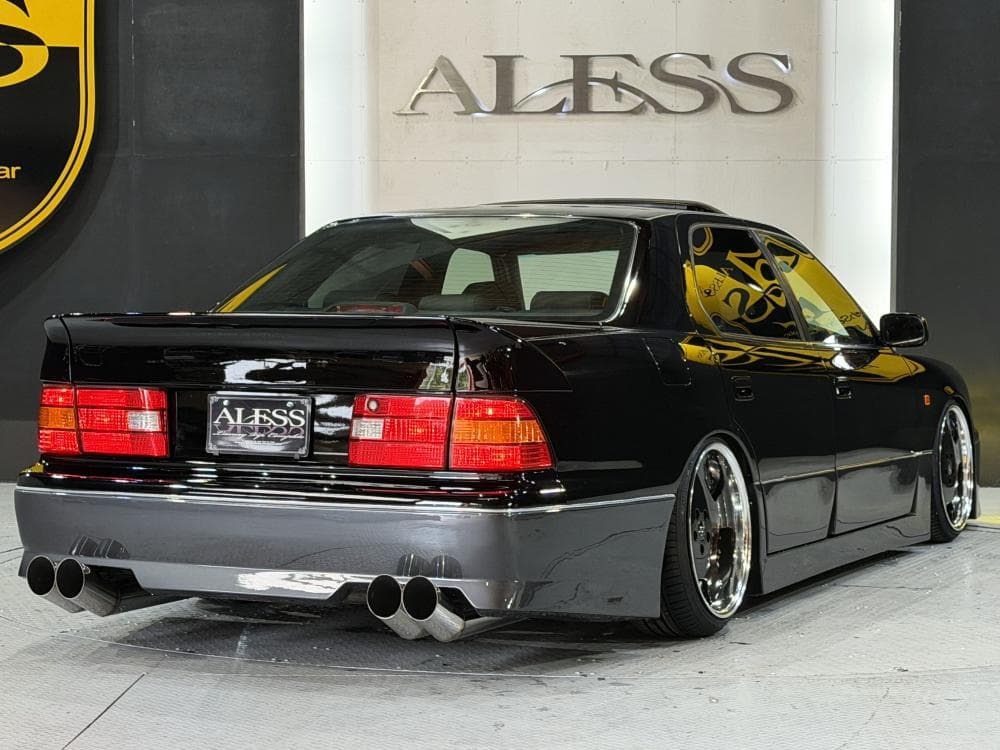 20-series Celsior — Vehicle photo 3